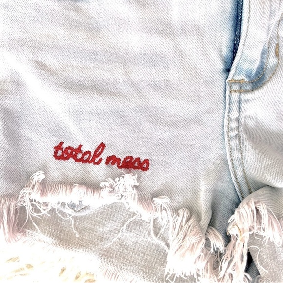 Cello Distressed Denim High Waist Jean Shorts with cute saying😍👀 - Picture 6 of 11